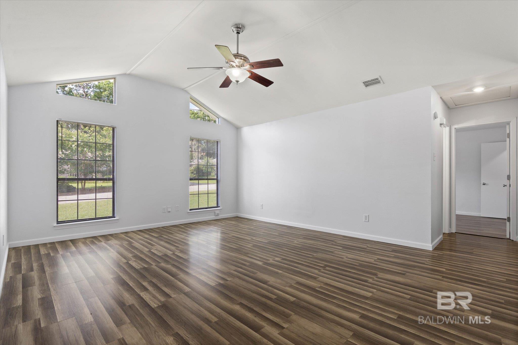 Listing images