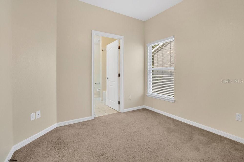 Listing images