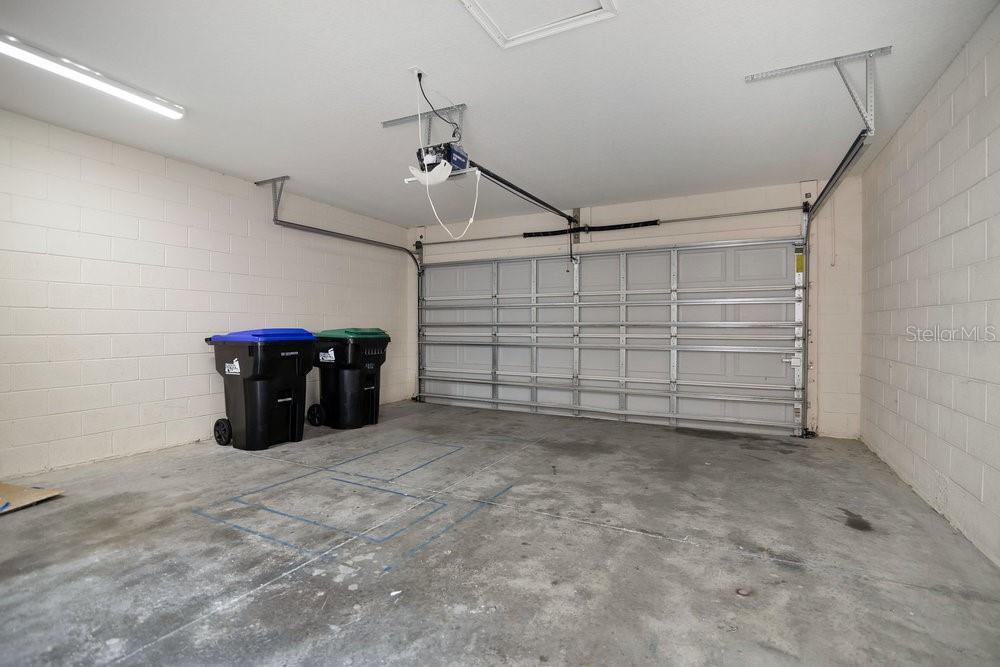 Listing images