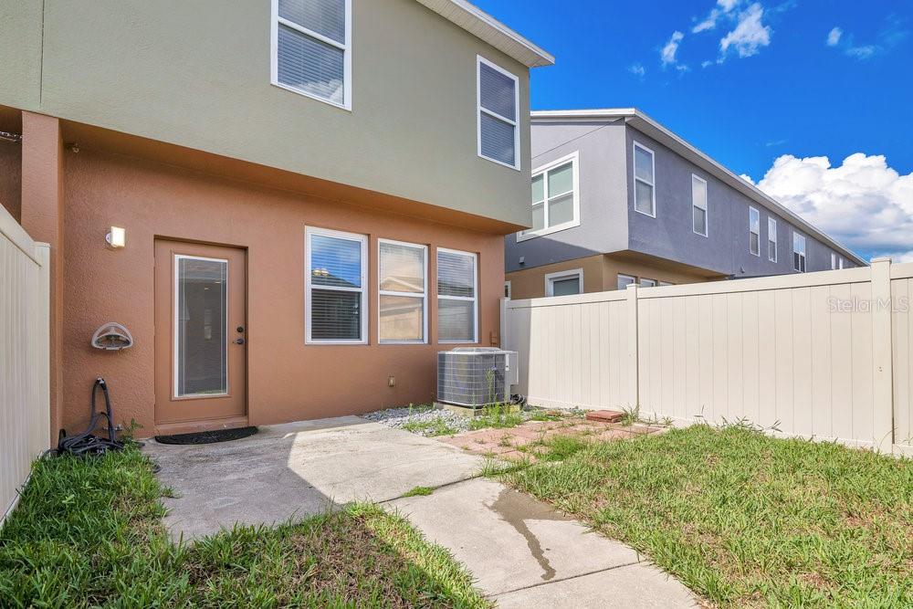 Listing images