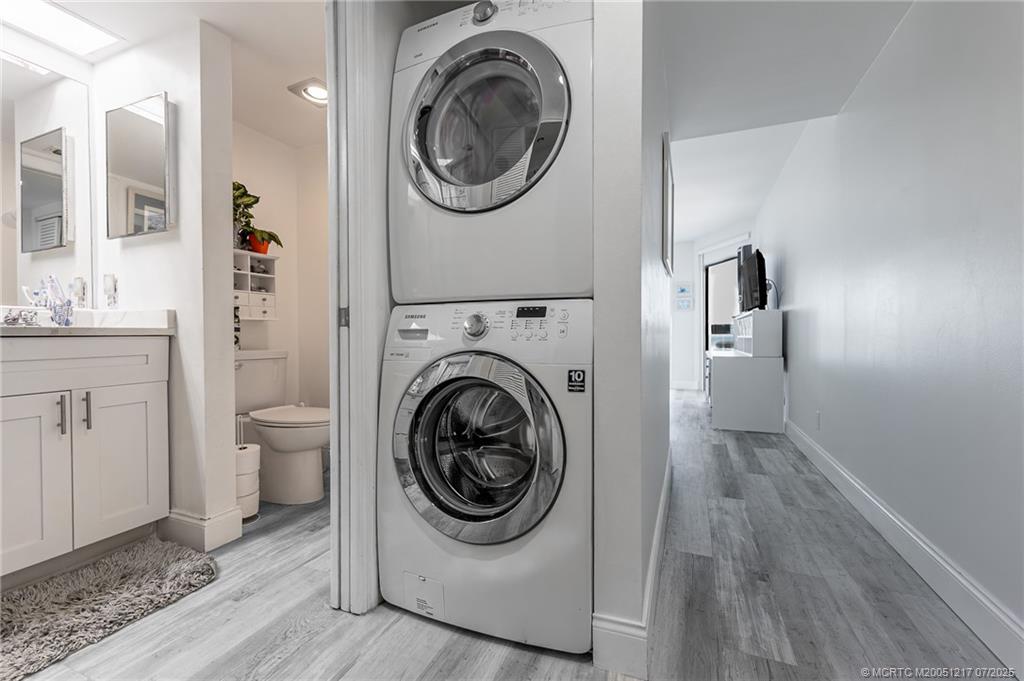 Listing images