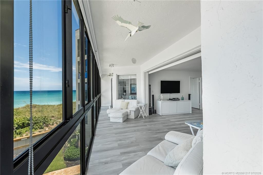 Listing images