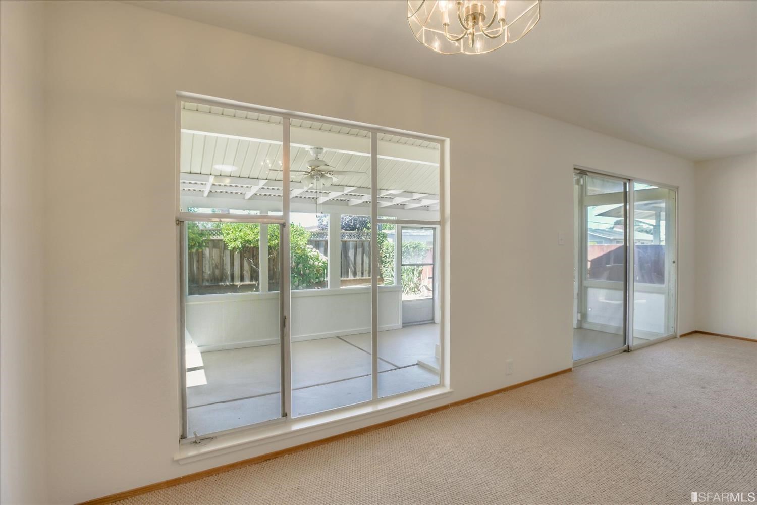 Listing images
