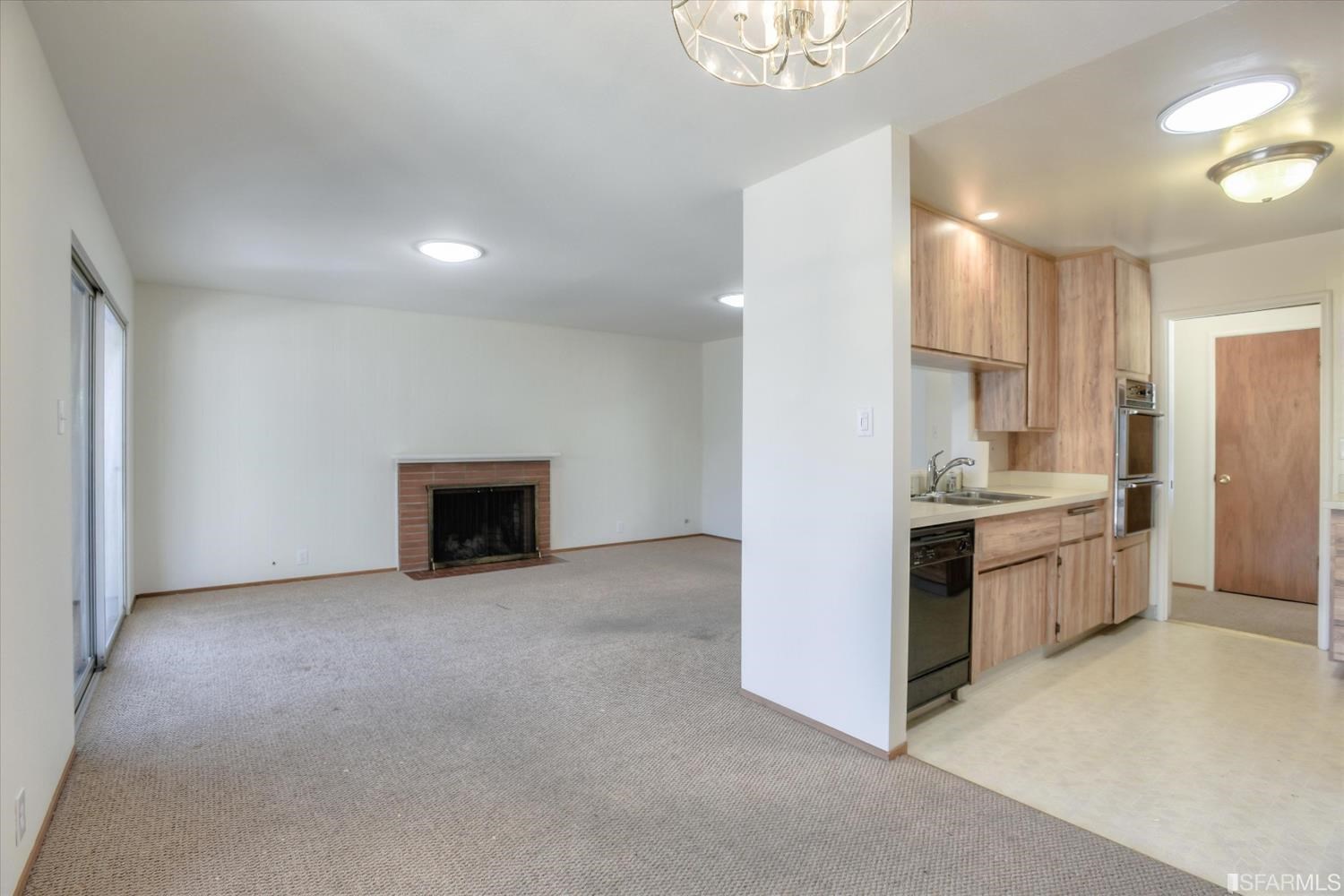 Listing images