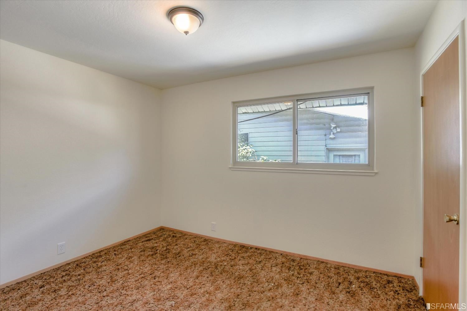 Listing images