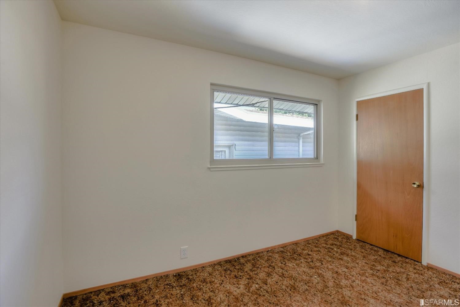Listing images