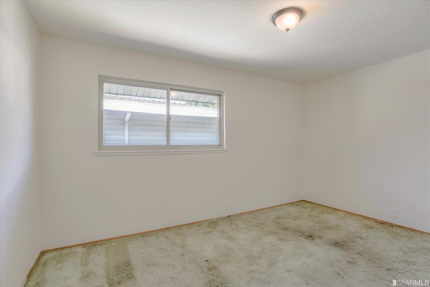 Listing images