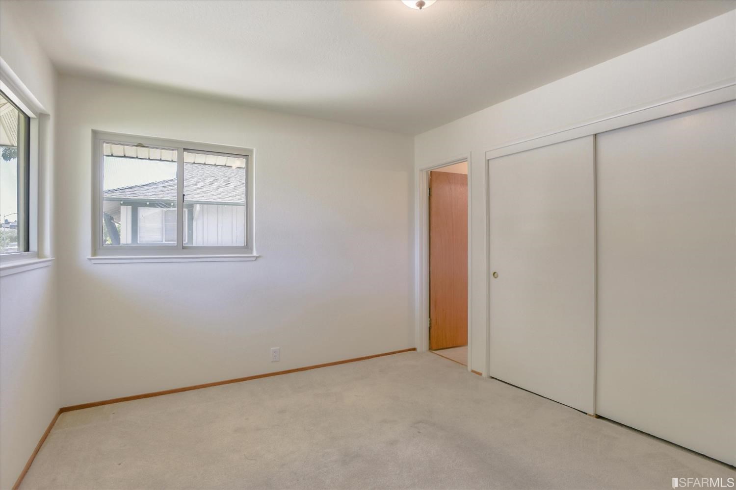 Listing images
