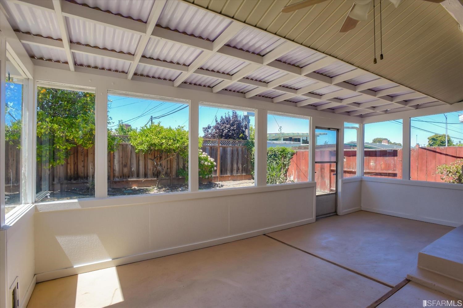 Listing images