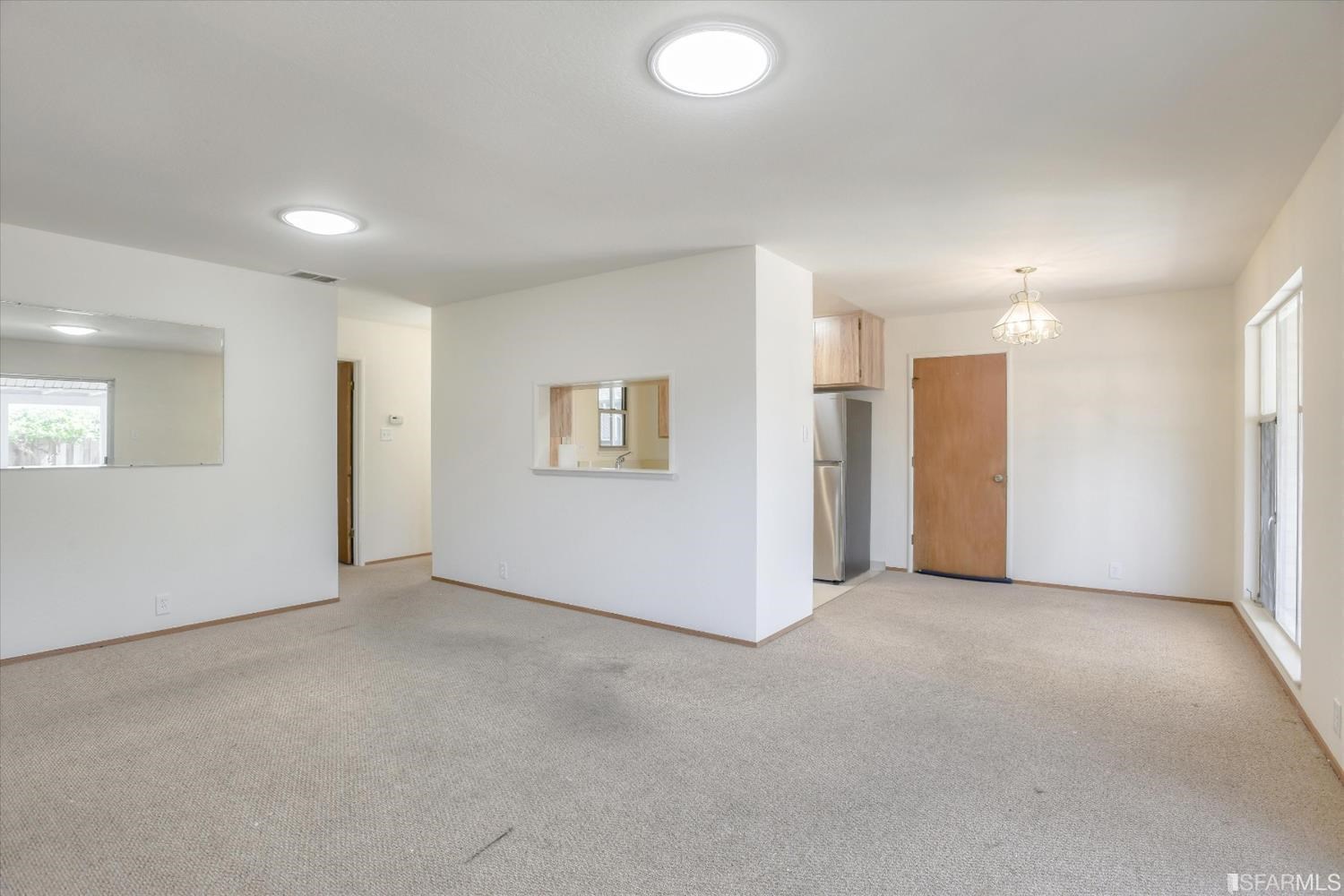 Listing images