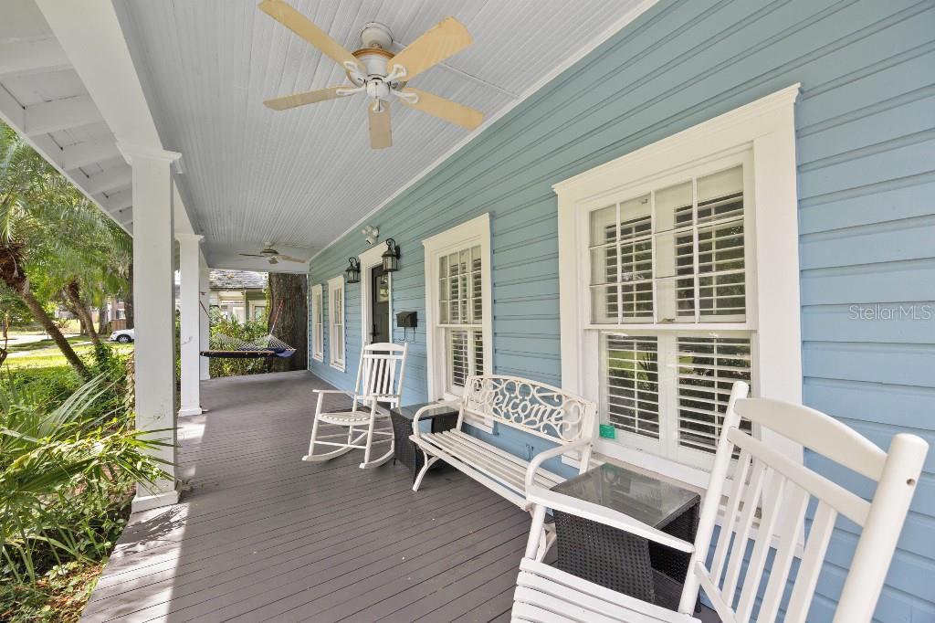 Listing images