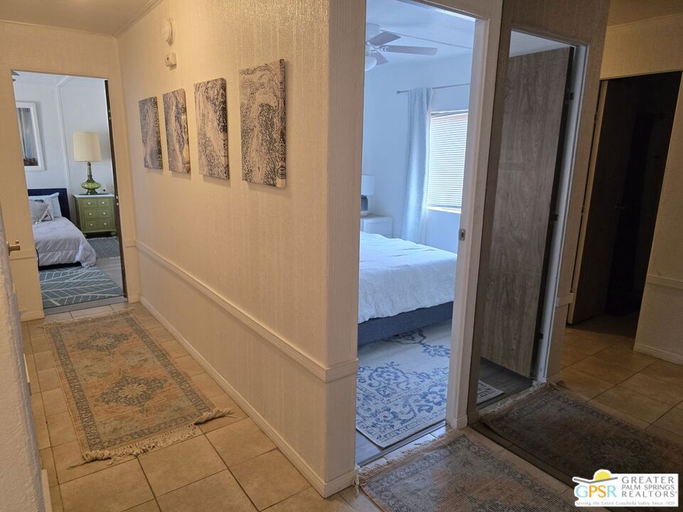Listing images