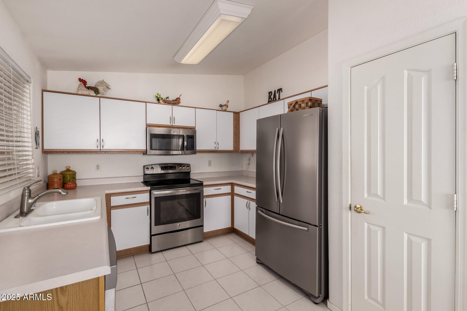 Listing images