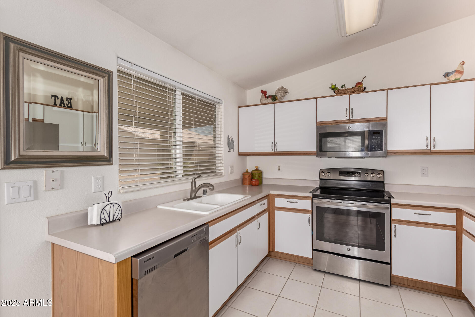 Listing images