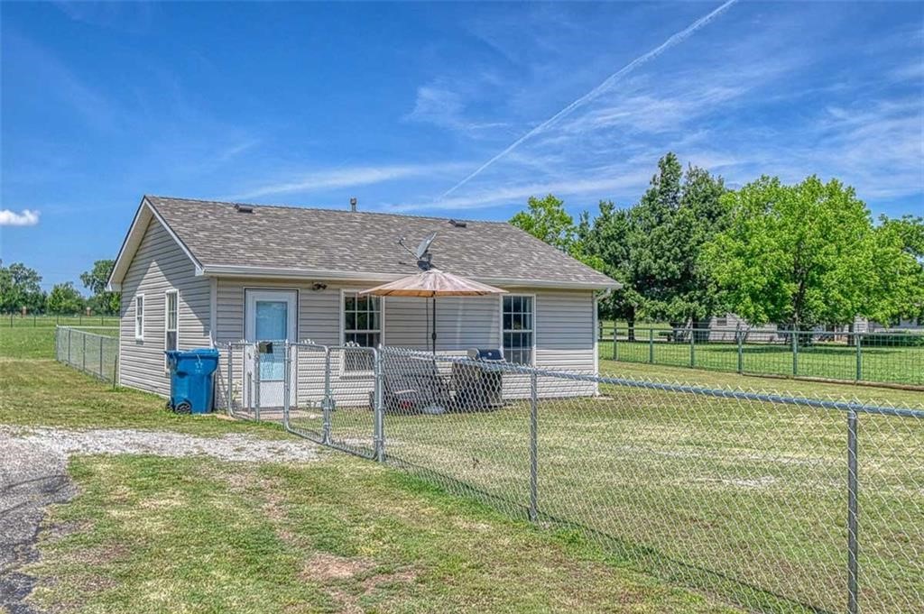 Listing images