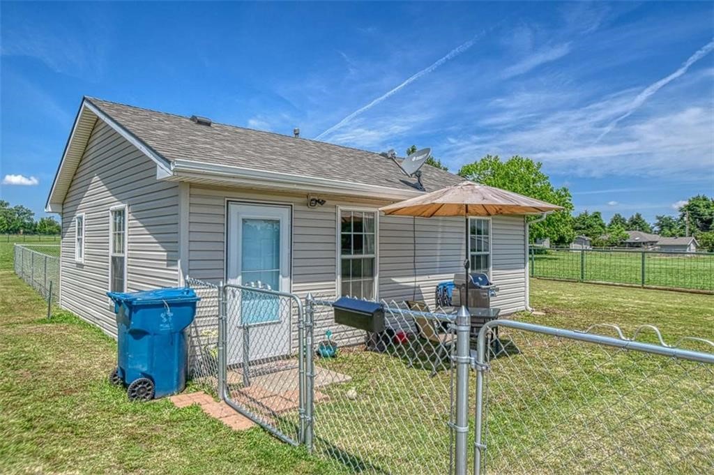 Listing images