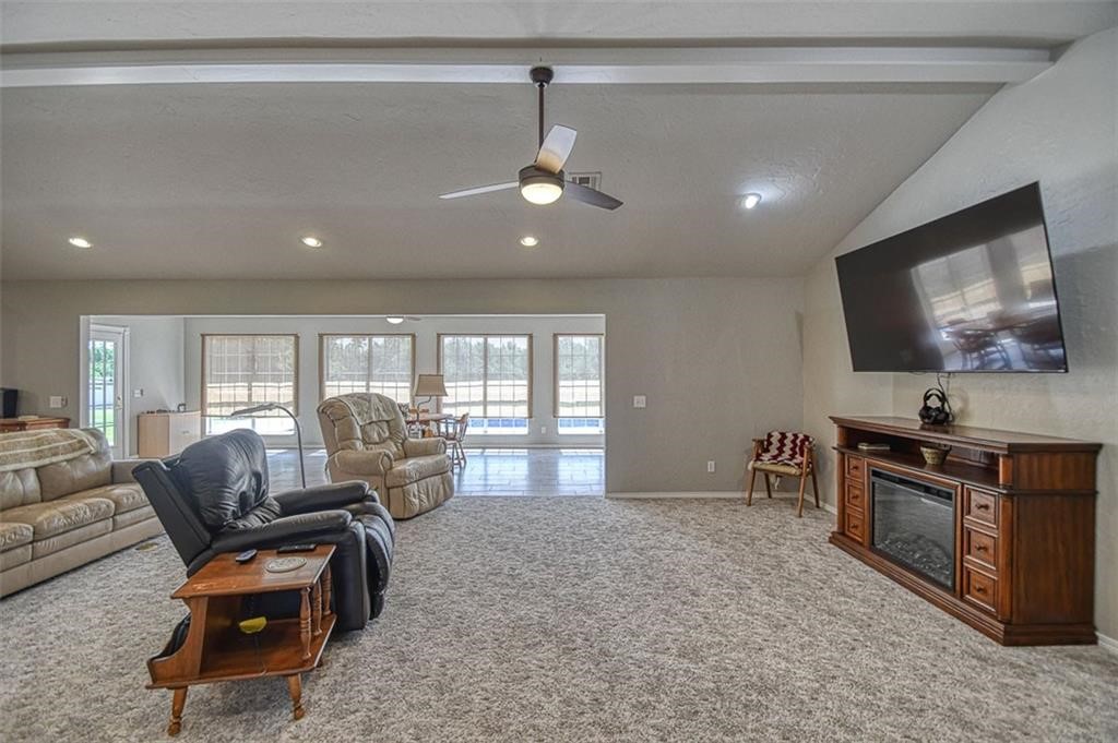 Listing images