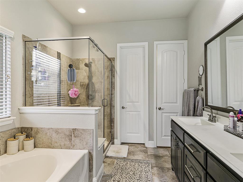 Listing images