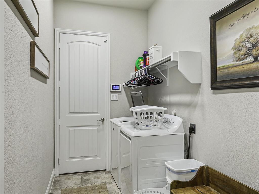 Listing images