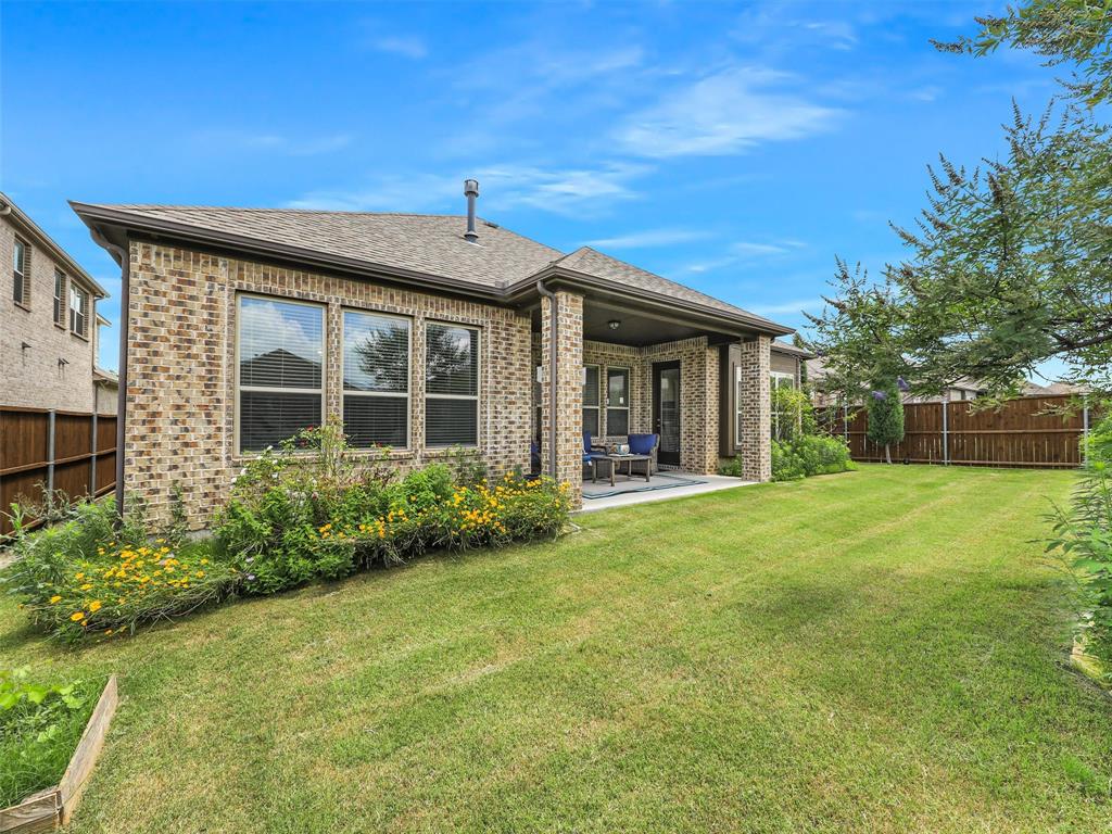 Listing images
