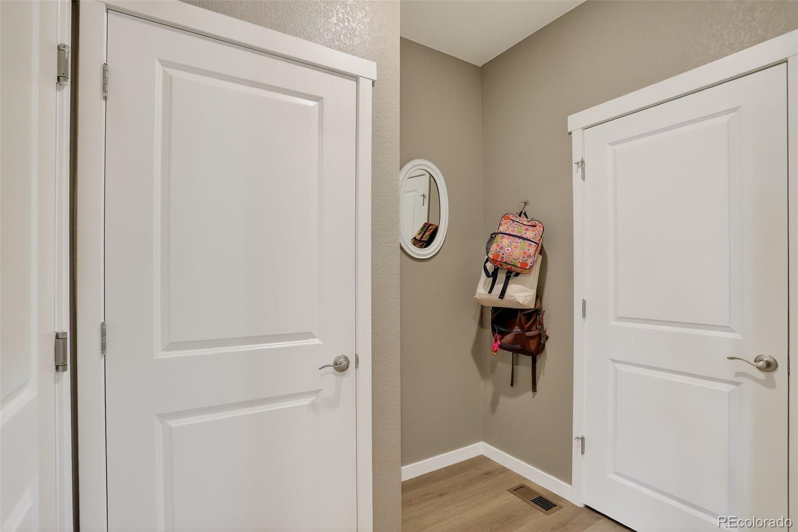 Listing images