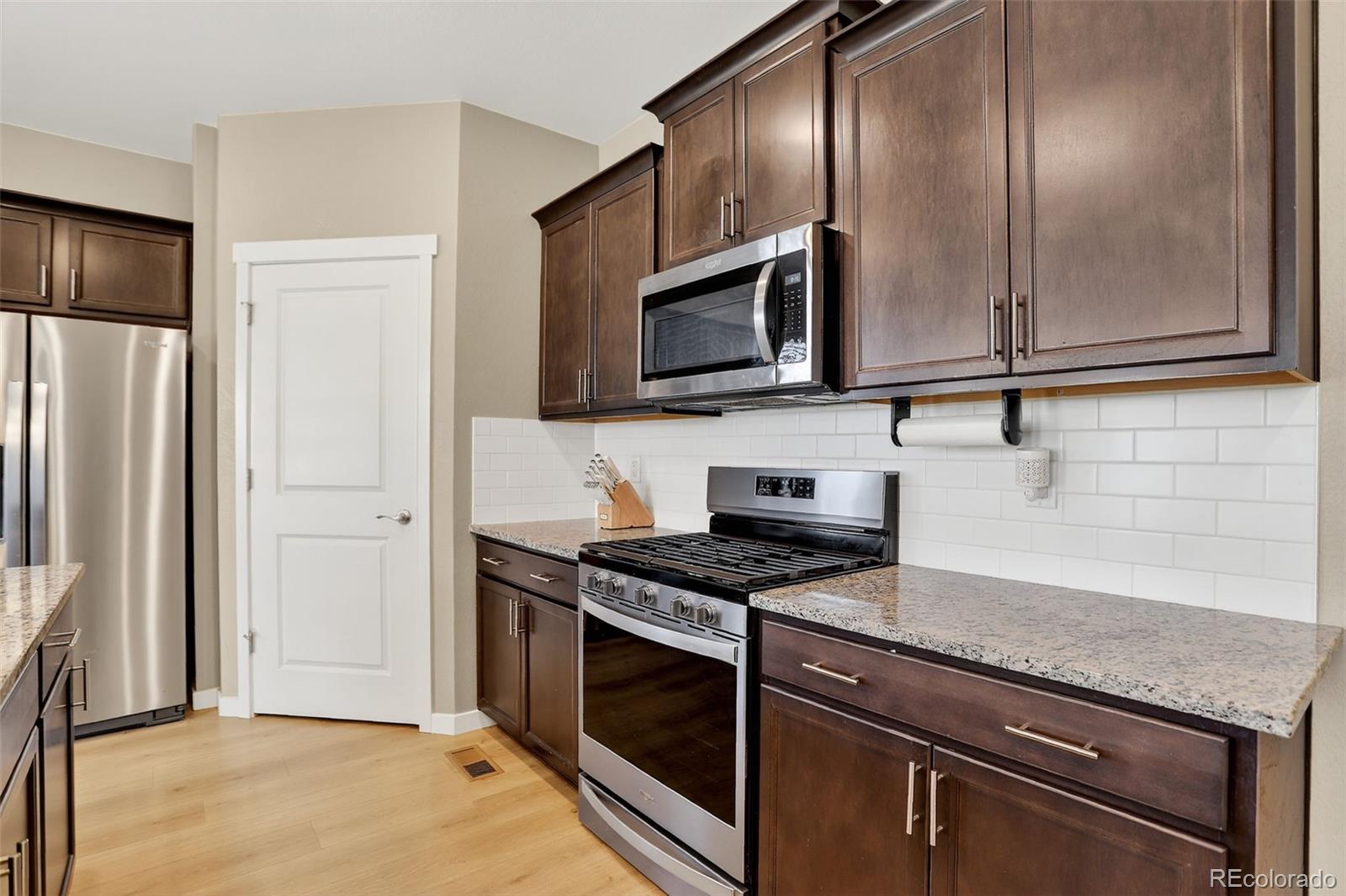 Listing images