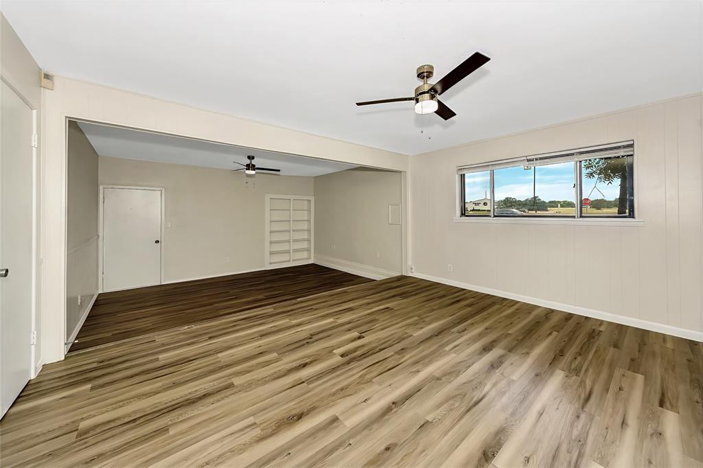Listing images