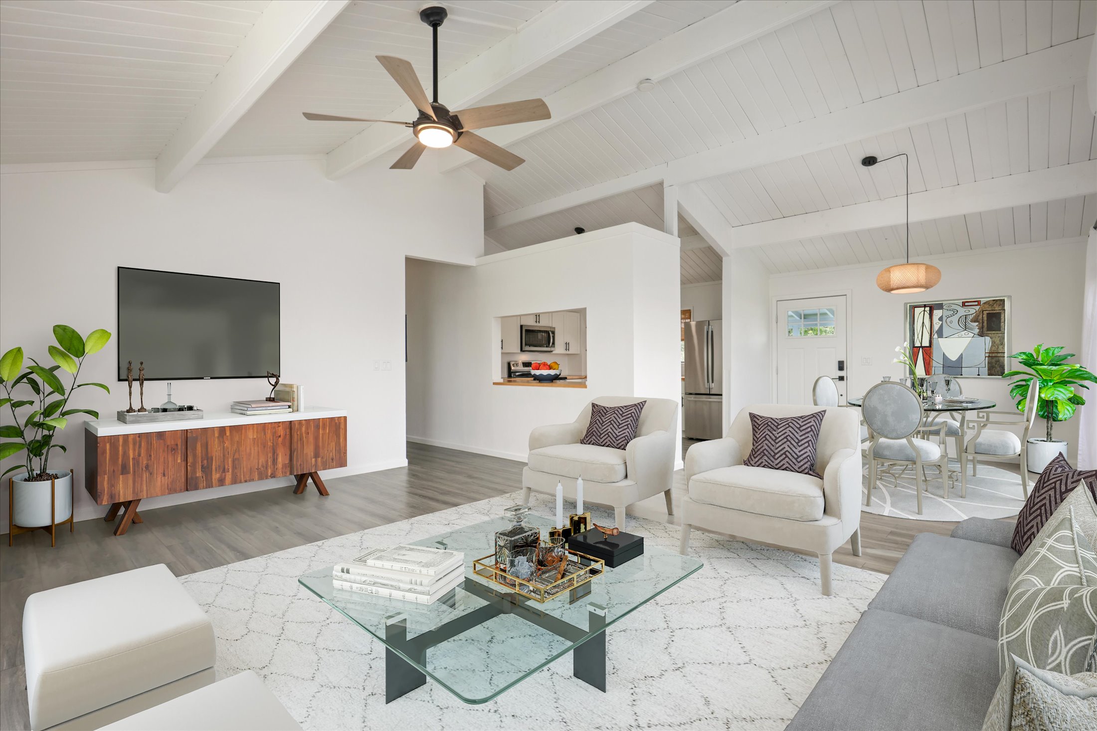 Listing images