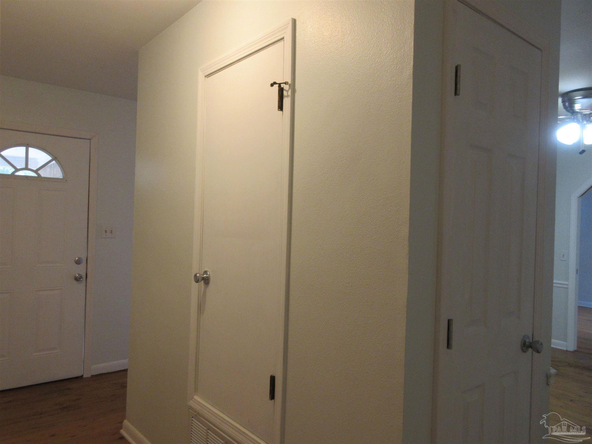Listing images