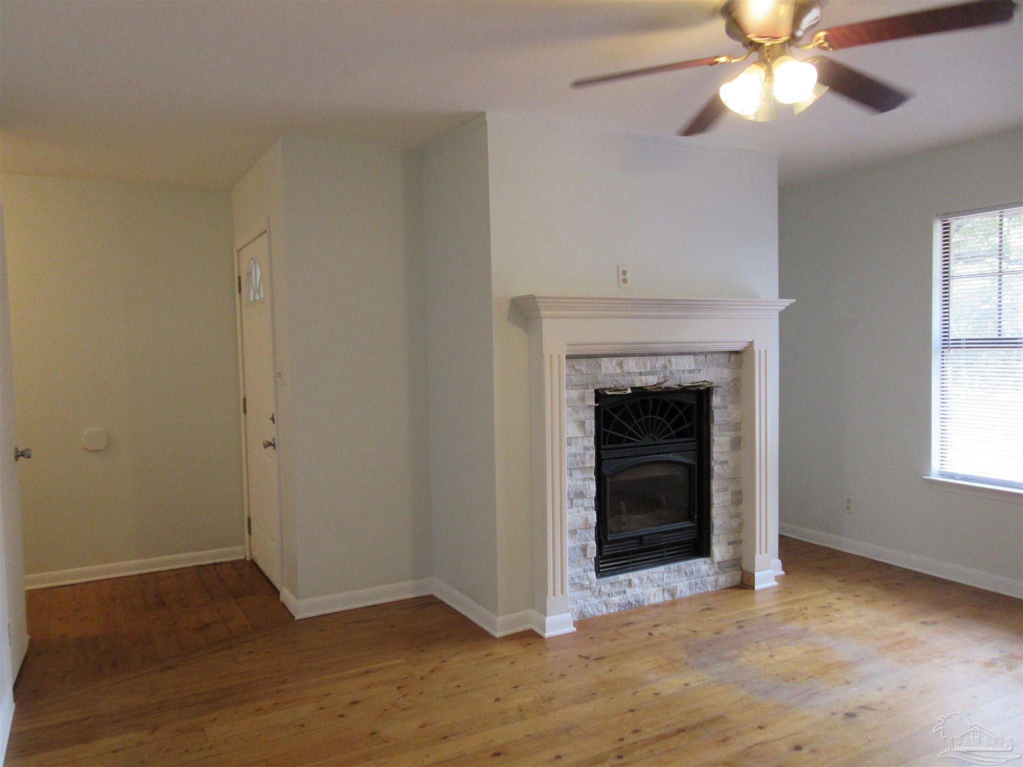 Listing images