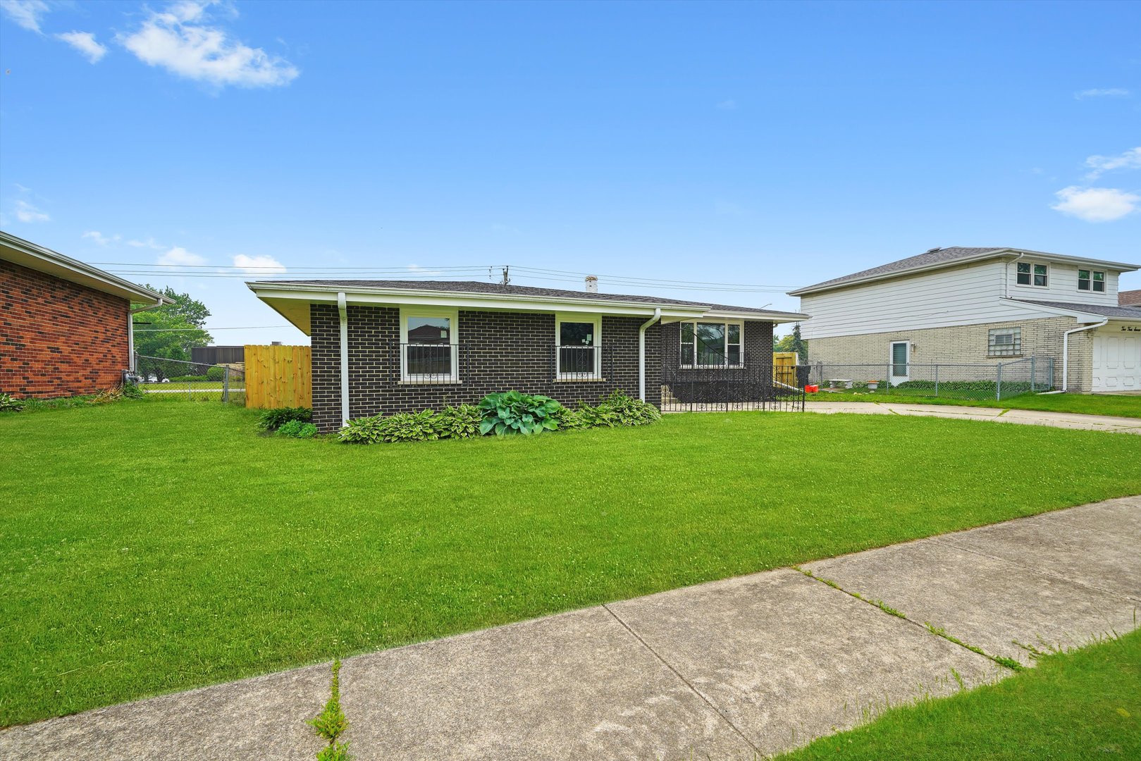 Listing images