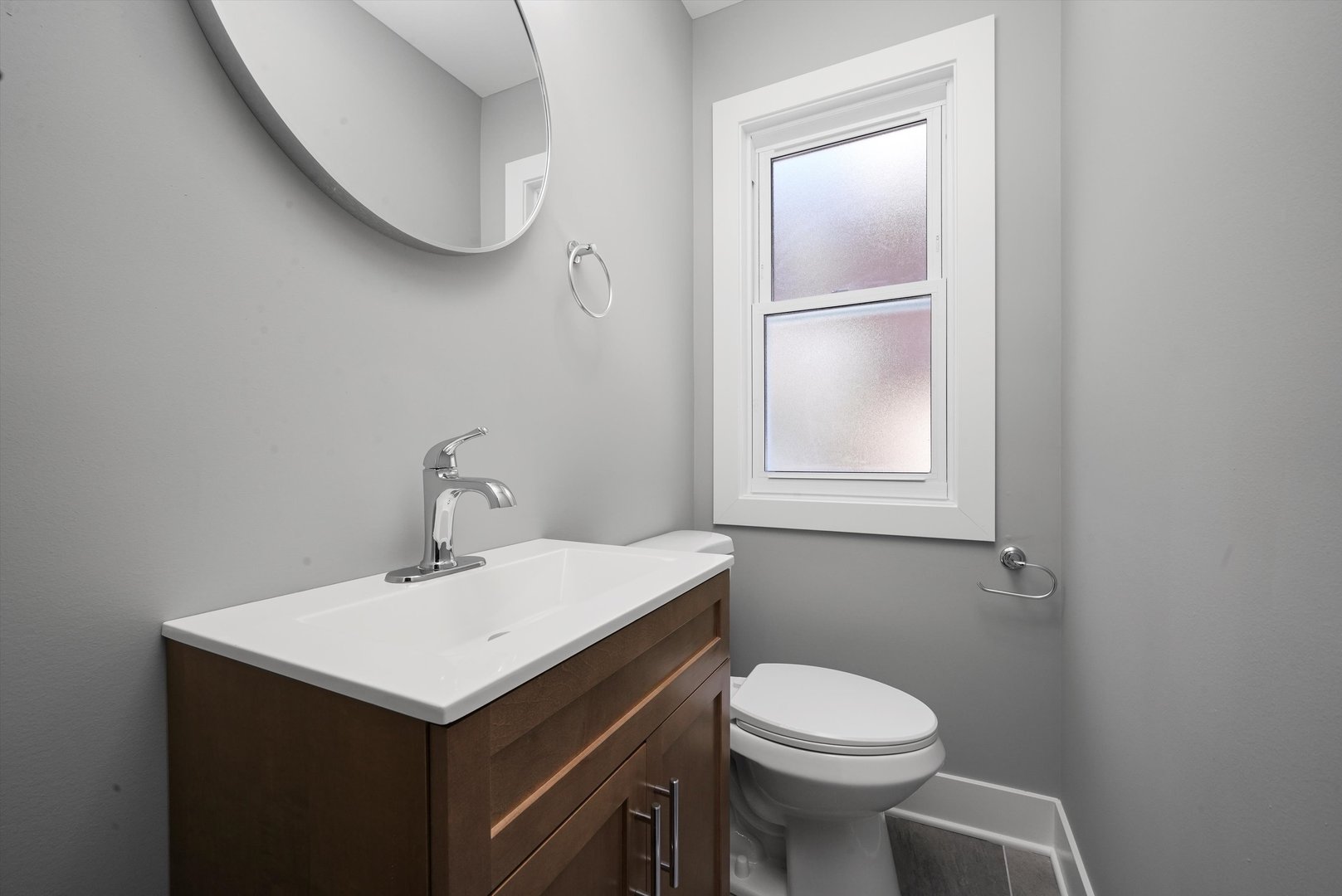 Listing images