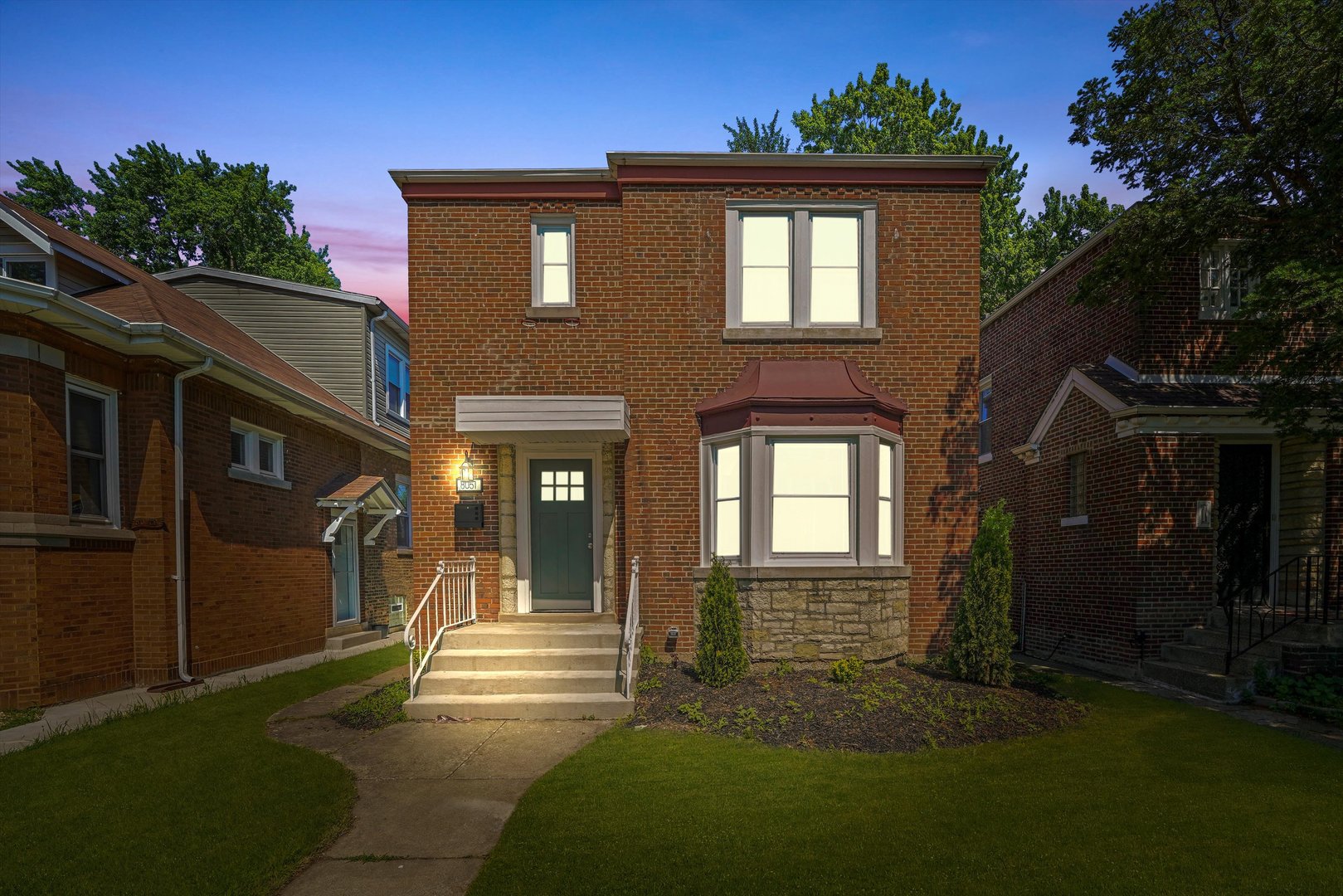 Listing images