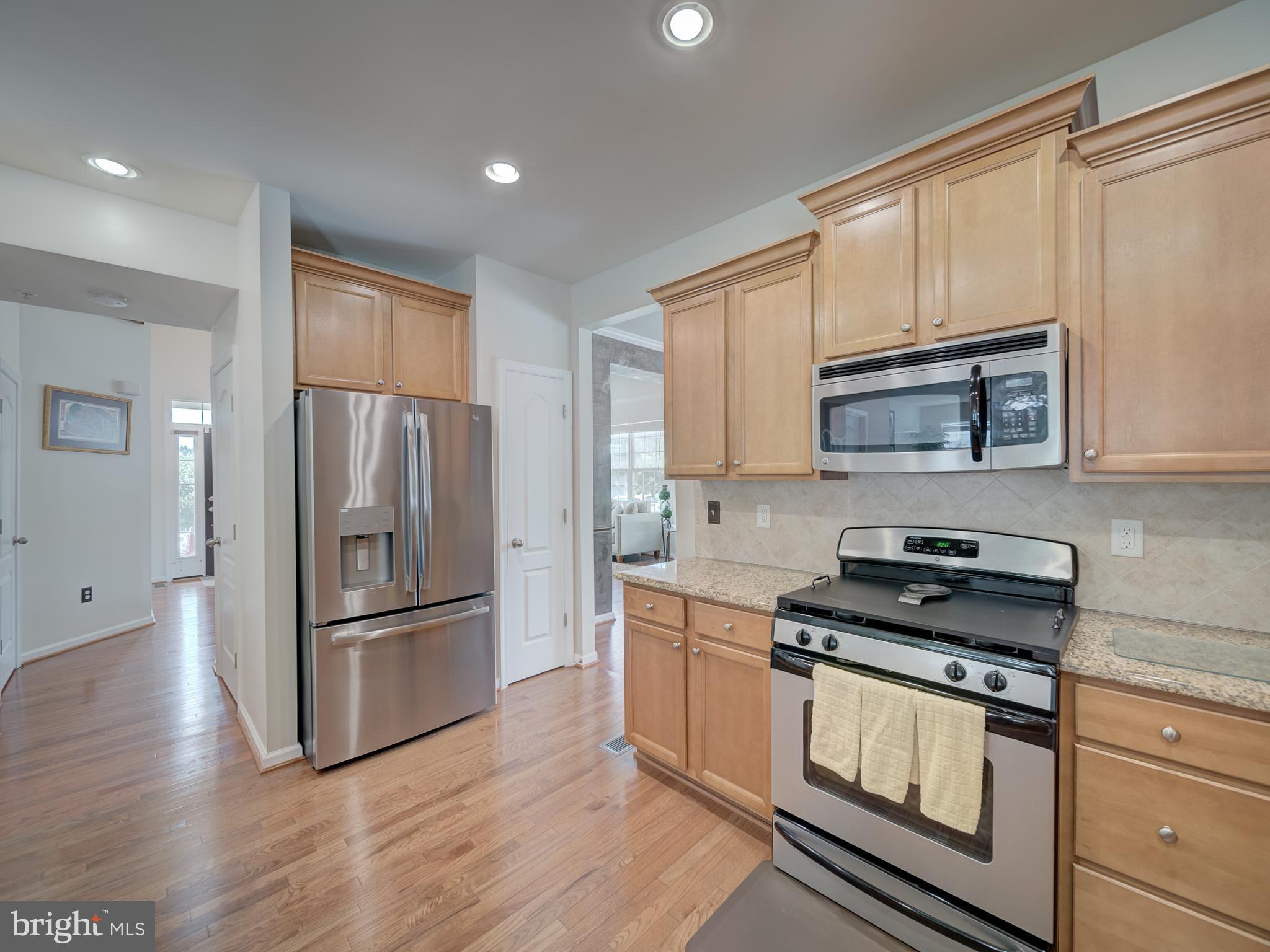 Listing images