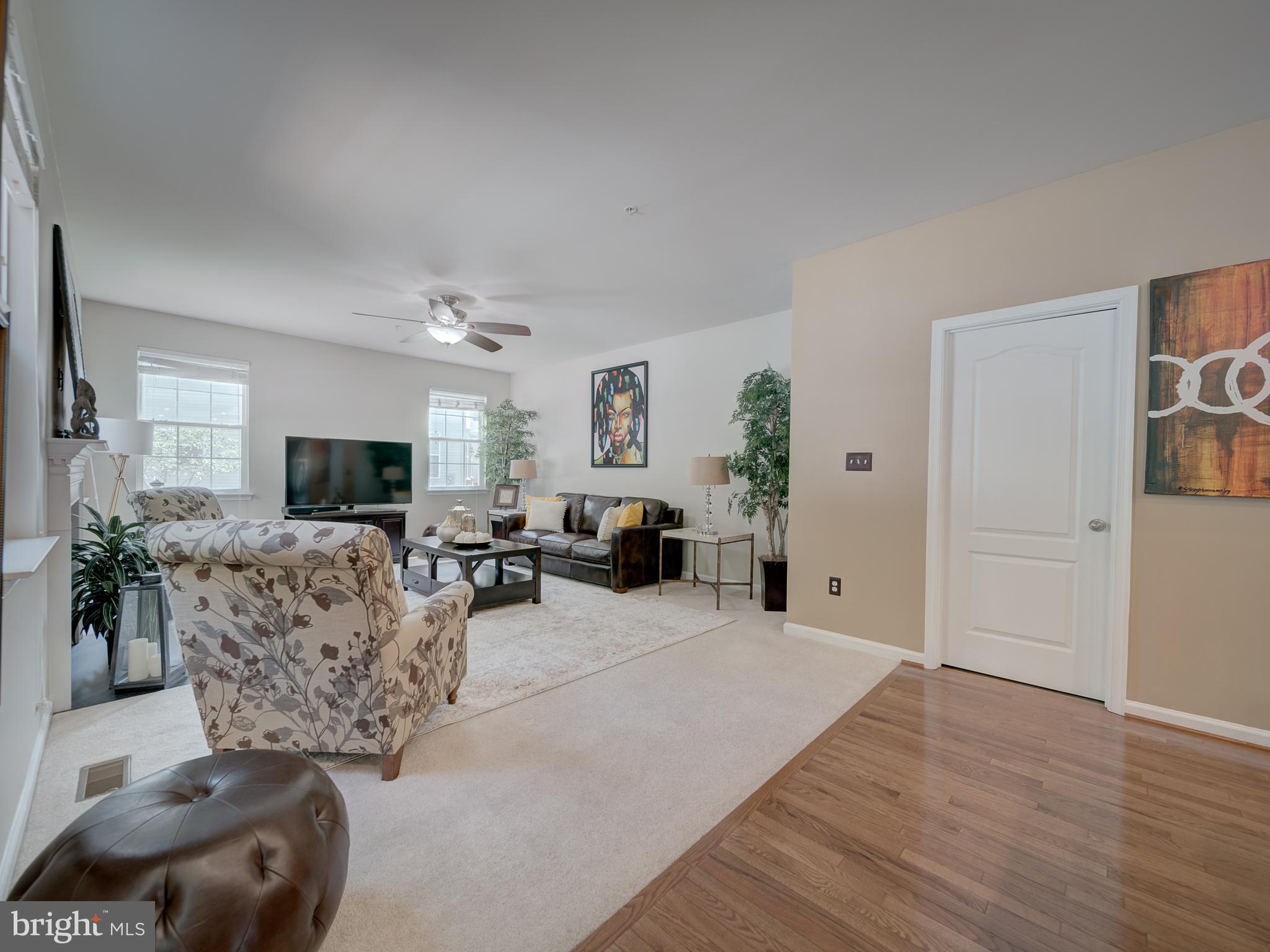 Listing images