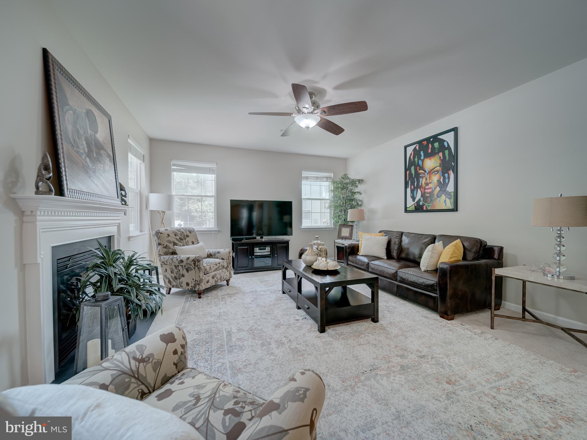 Listing images