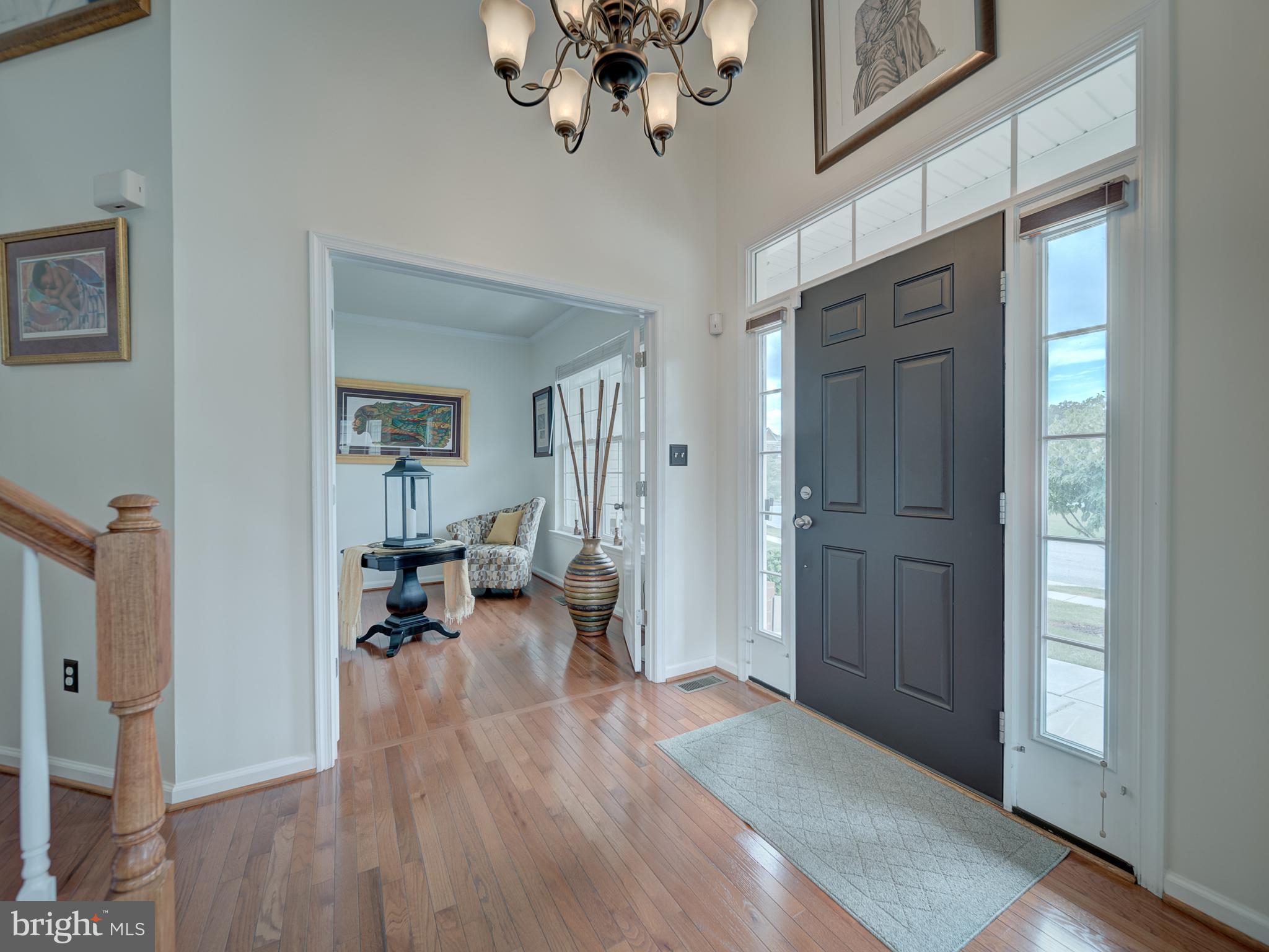 Listing images