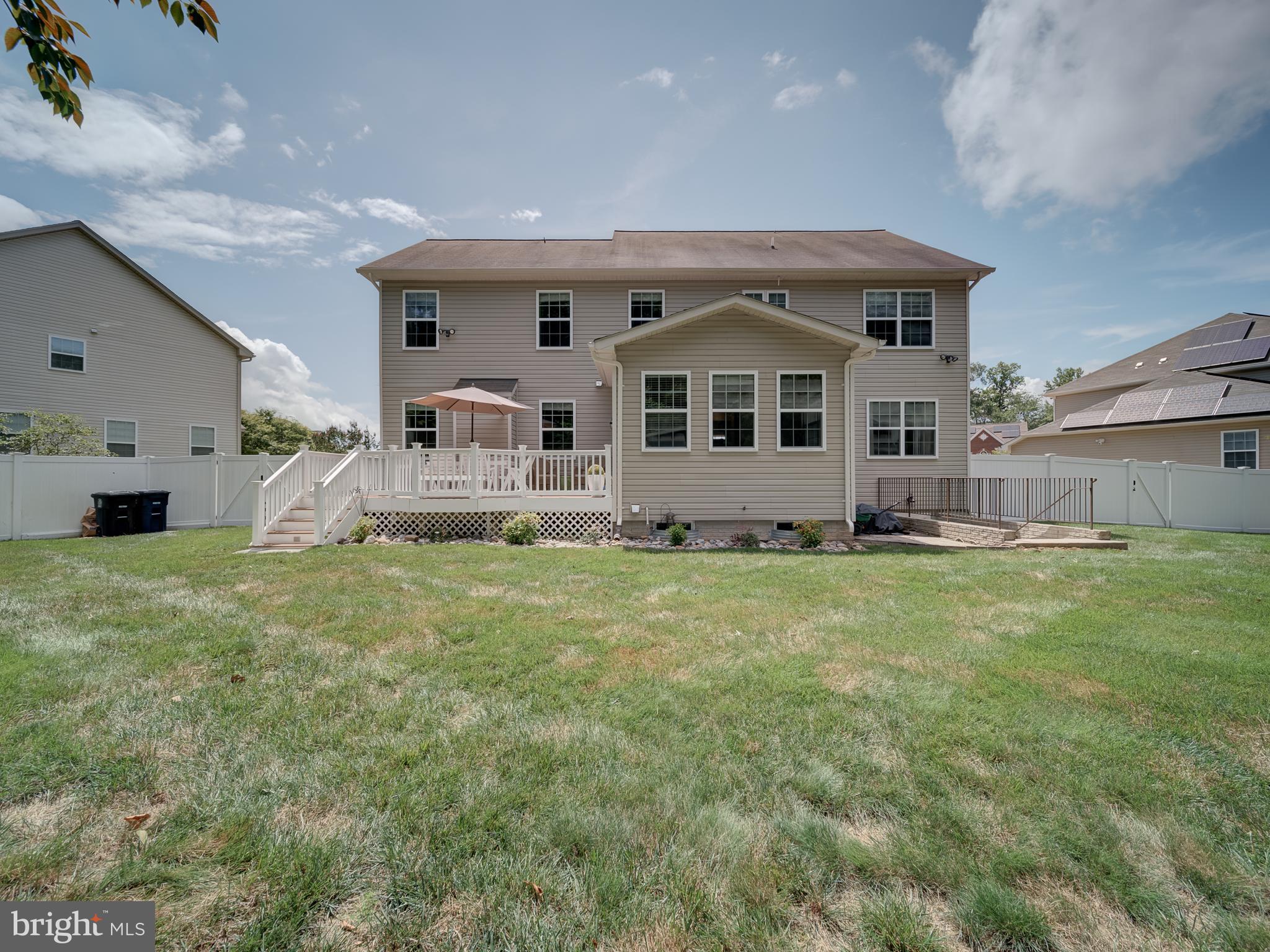Listing images