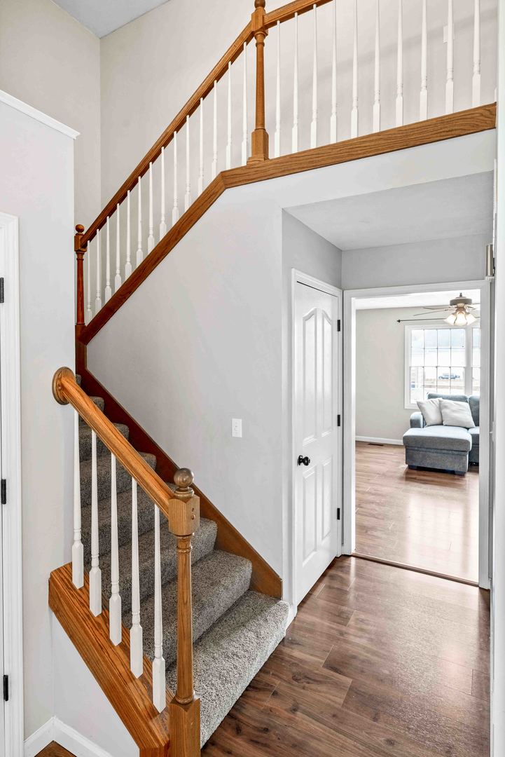 Listing images