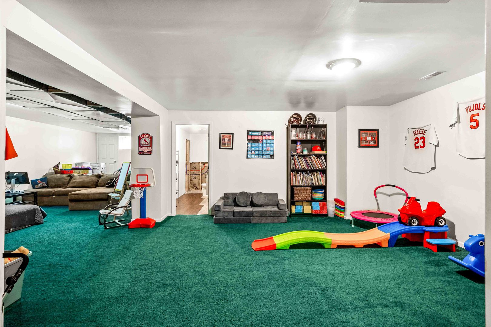 Listing images