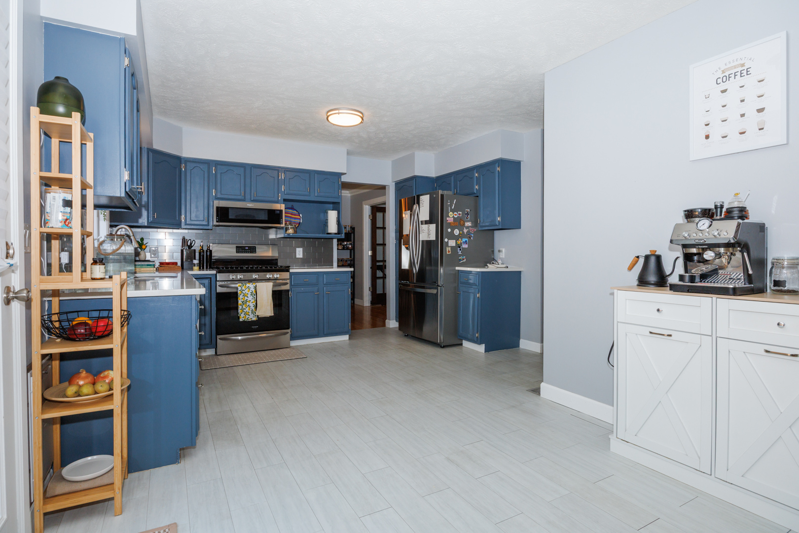 Listing images