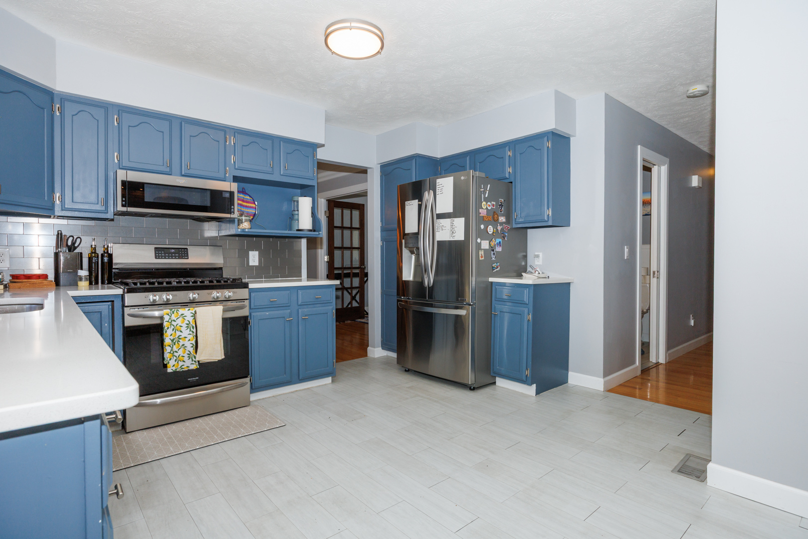 Listing images