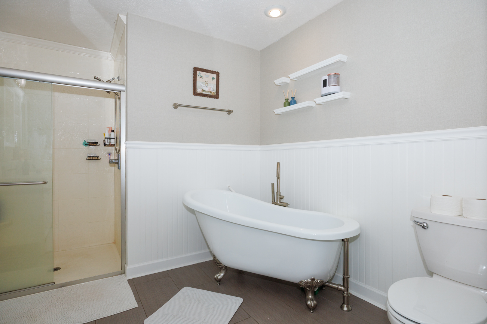 Listing images