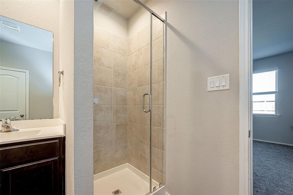 Listing images