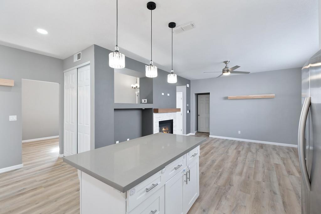 Listing images
