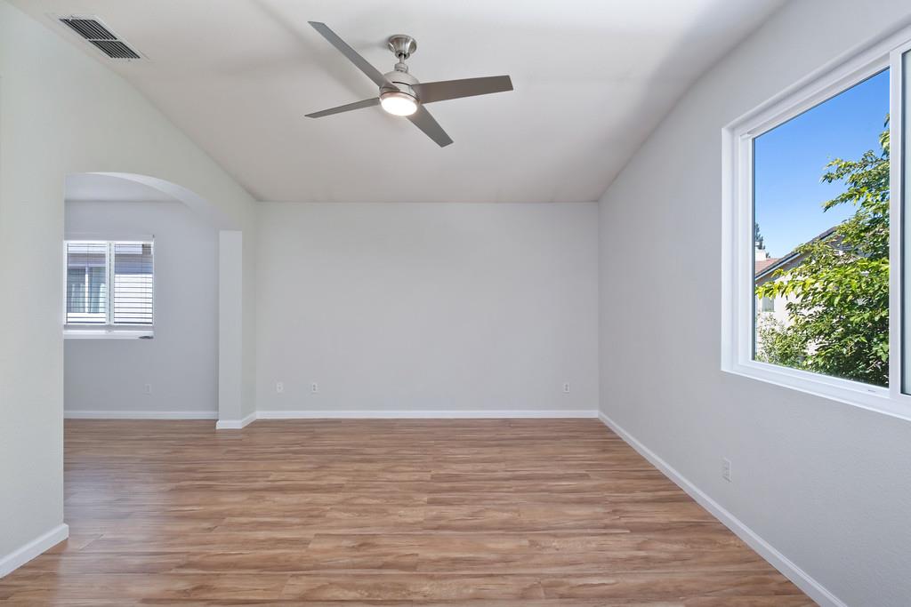 Listing images
