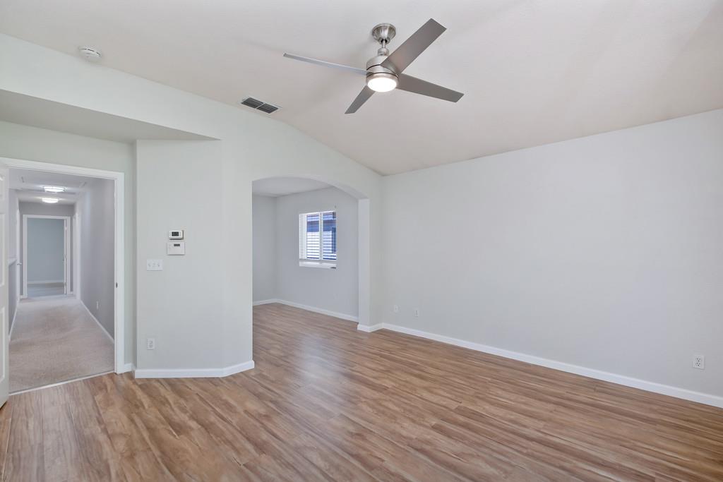 Listing images