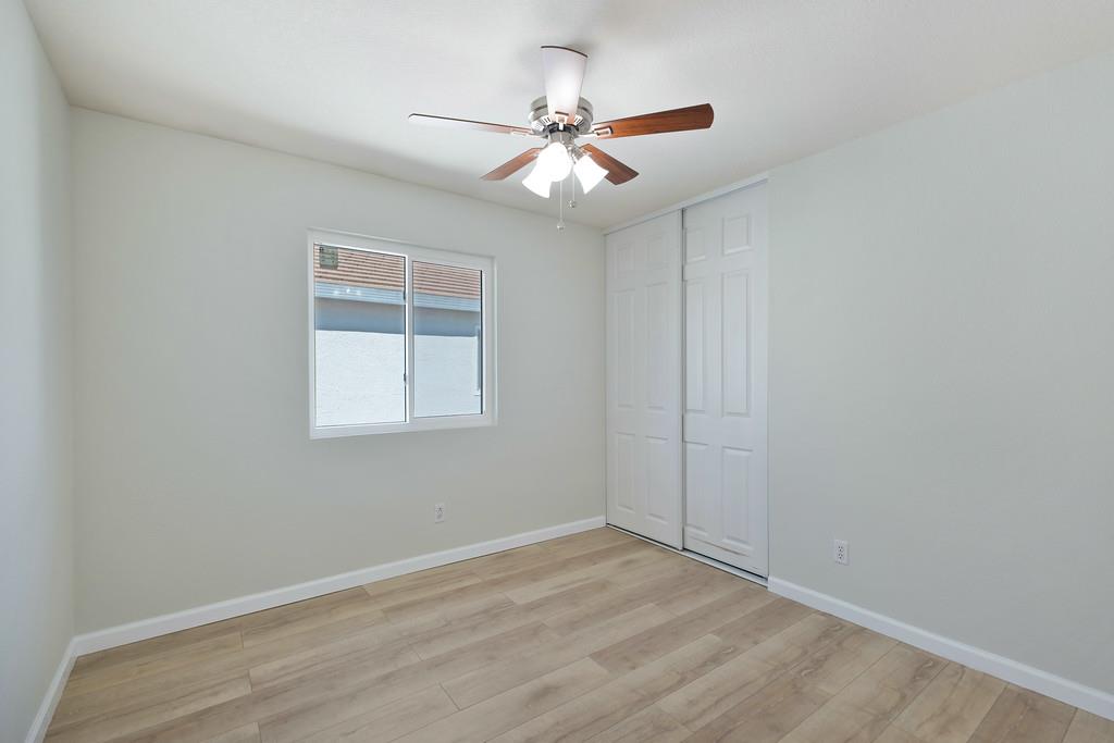 Listing images