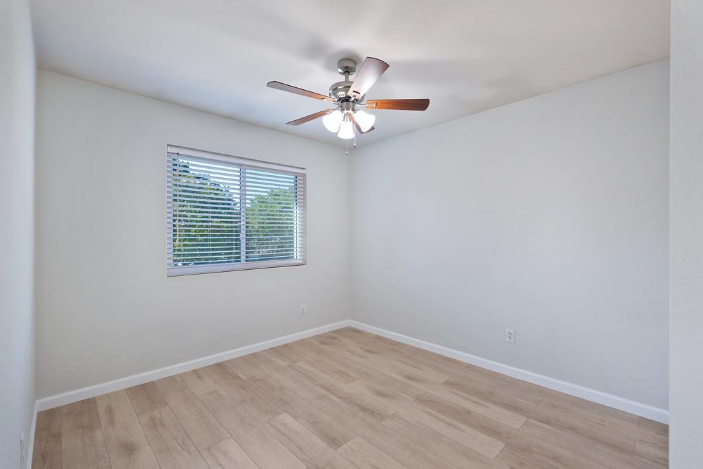 Listing images