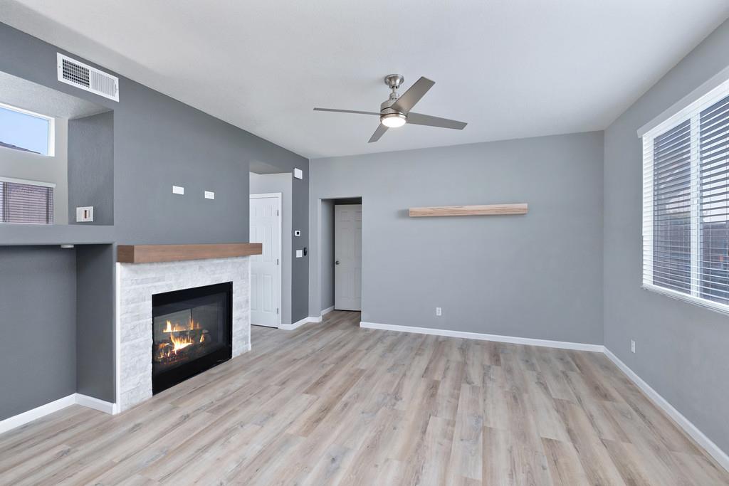 Listing images